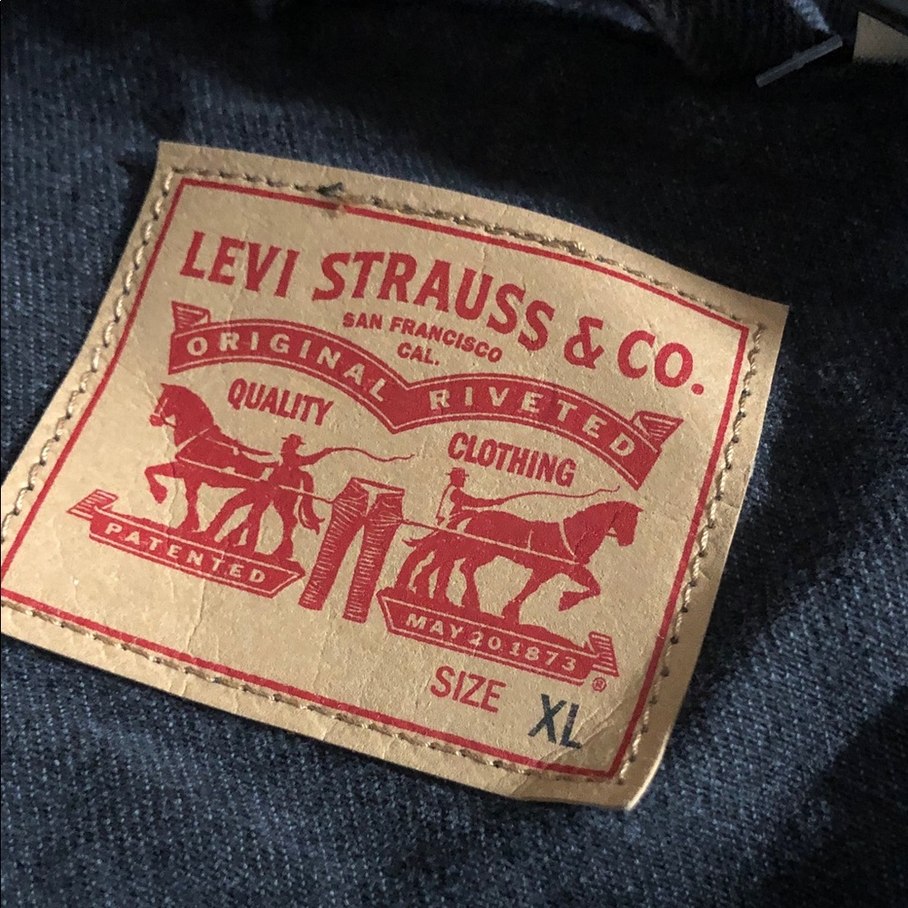Levi's Dark Gray Denim Jacket size xl - Picture 4 of 4